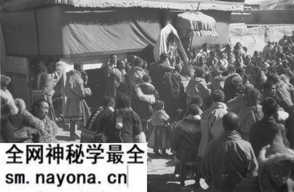 1932-1933年青海循化文都寺的转香巴活动现场实录预览图12