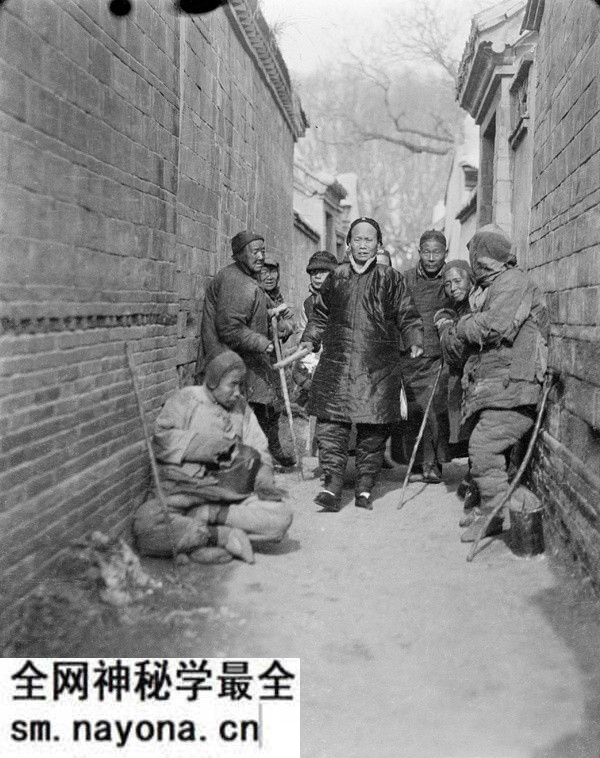 1919年保定老照片 保定城墙|百姓过年祈福烧香预览图 1919年保定老照片 保定城墙|百姓过年祈福烧香预览图