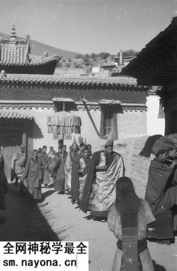 1932-1933年青海循化文都寺的转香巴活动现场实录预览图9