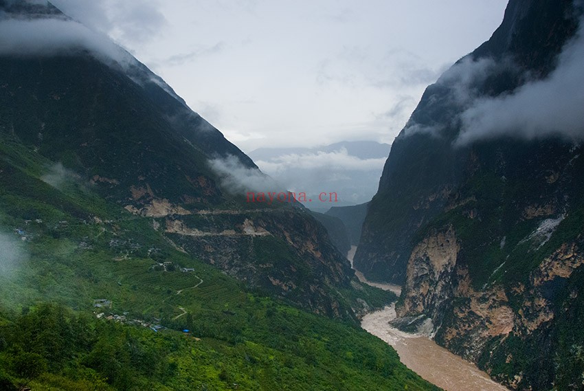 云南丽江-虎跳峡-香格里拉三日游路线