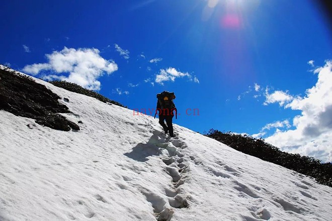 云南梅里雪山错给秘境徒步路线