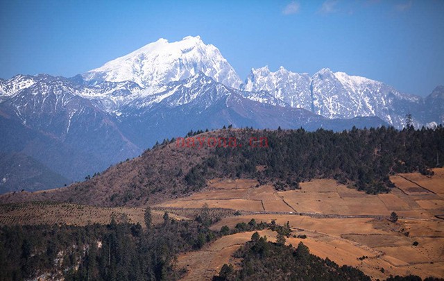 云南哈巴雪山登山路线