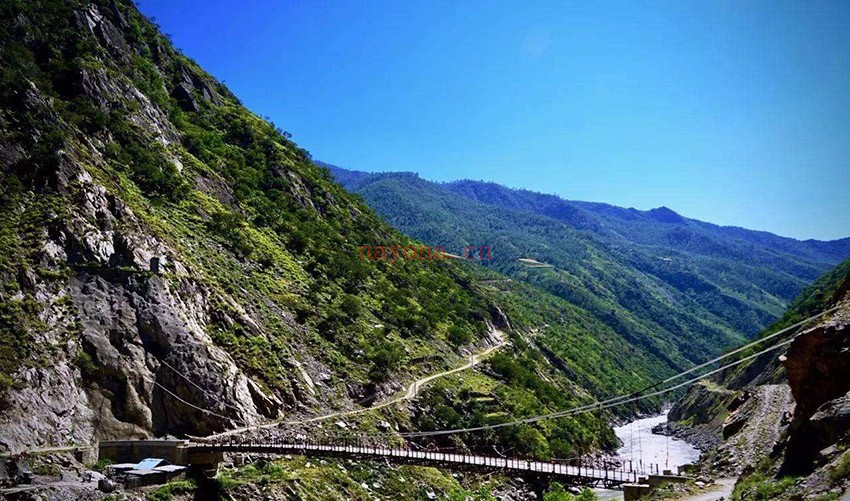 四川泸沽湖-亚丁泸亚东线穿越路线