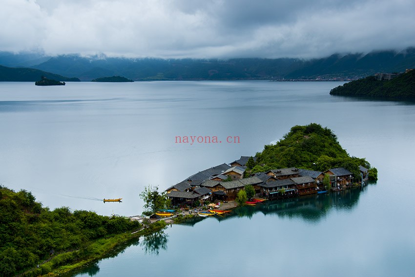 四川泸沽湖-亚丁泸亚西线穿越路线
