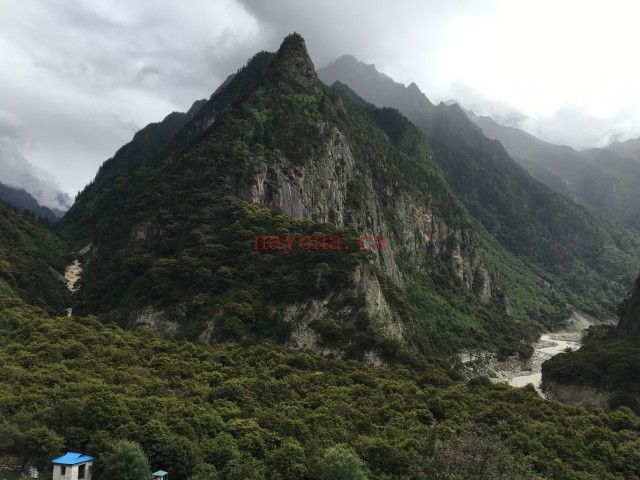 西藏嘉黎县上尼屋峡谷徒步路线