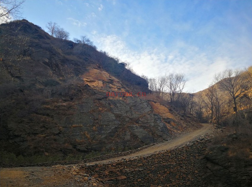北京房山青杠沟道门岭穿越路线